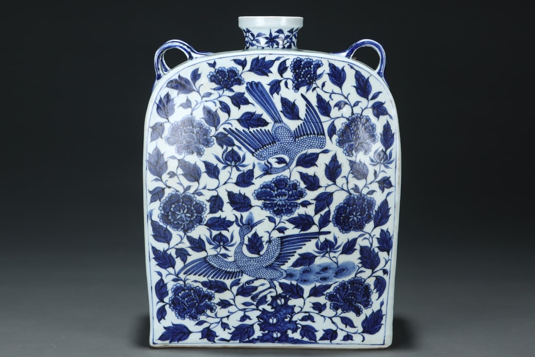 A Exquisite Blue and White Kylin Pattern Ewer - 3