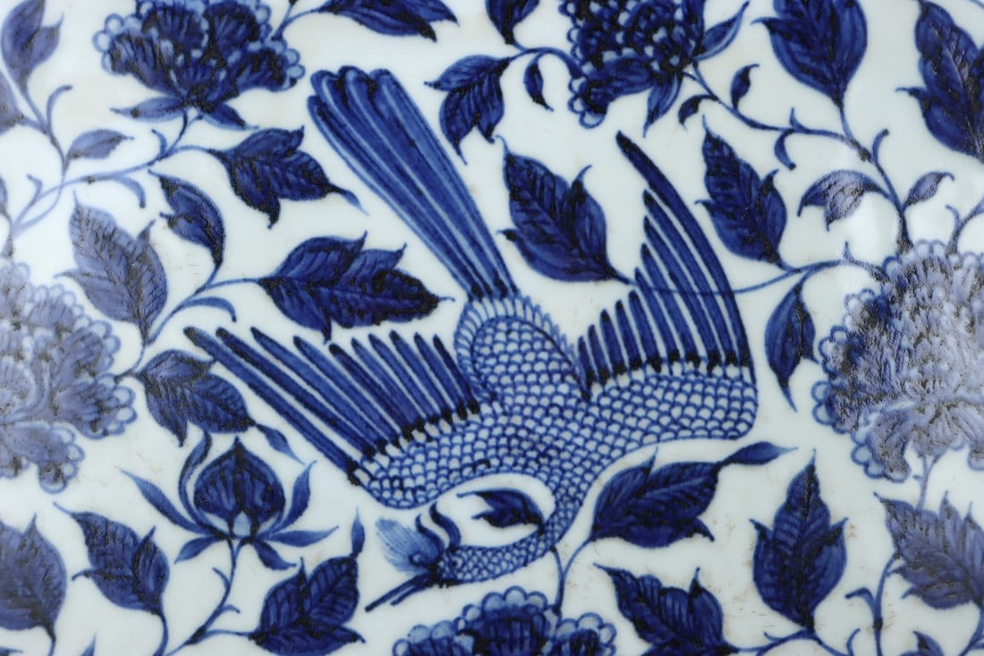 A Exquisite Blue and White Kylin Pattern Ewer - 4