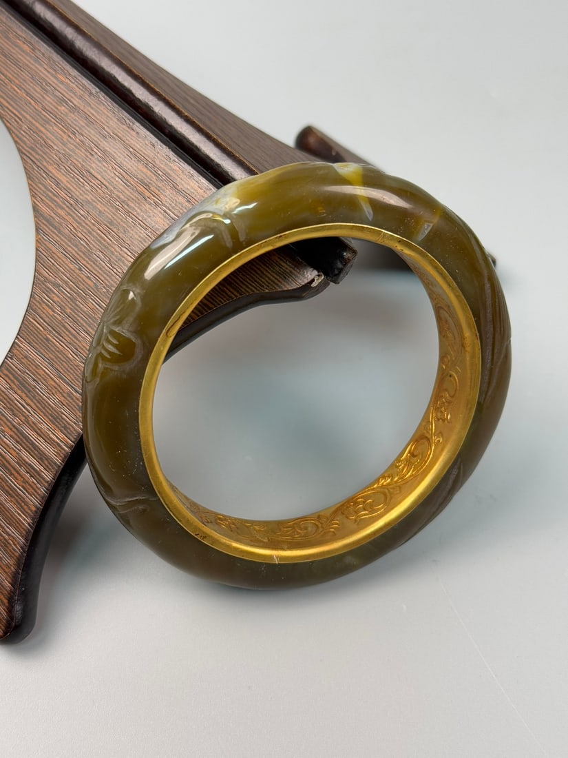 A Exquisite Agate Bracelet - 6