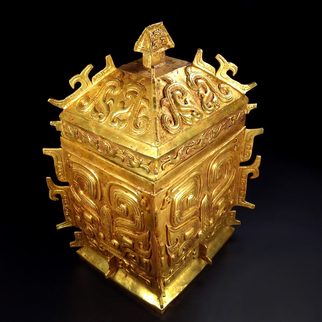 A Exquisite Gilt Bronze Beast-Face Pattern Box - 4
