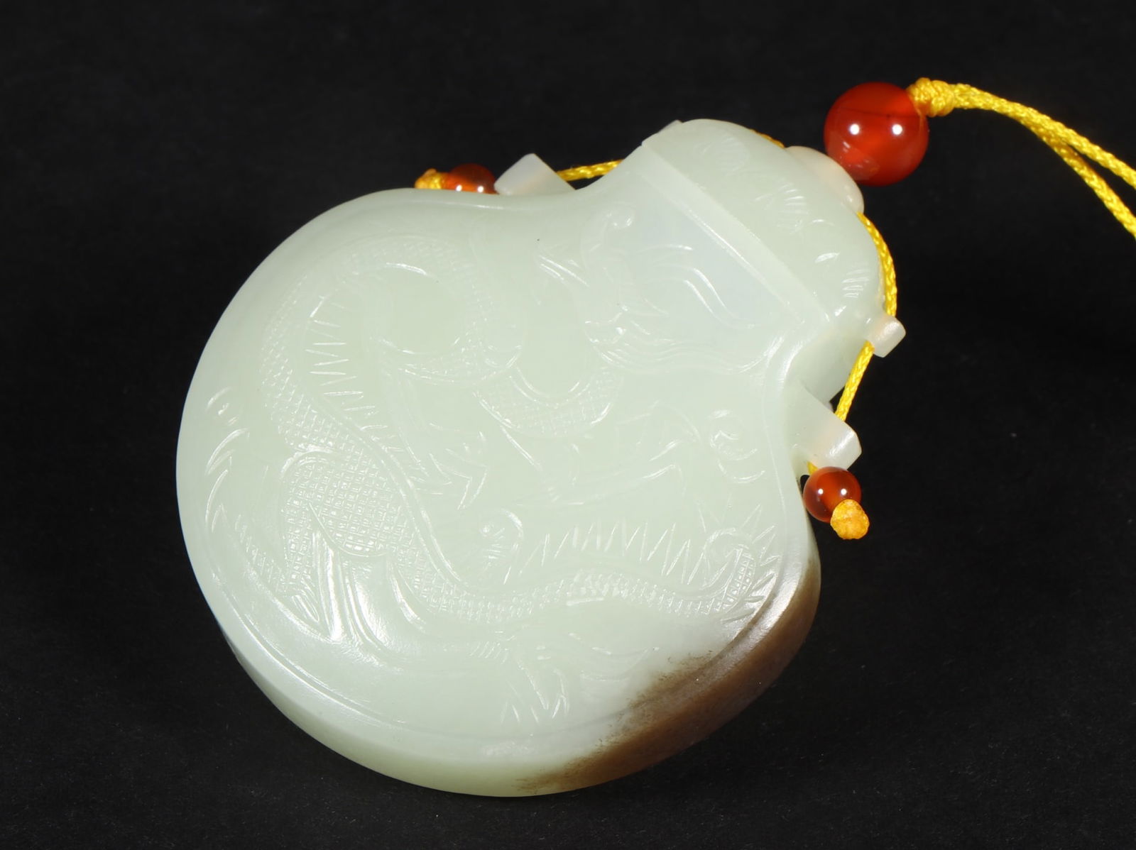 A Exquisite Hetian Jade Dragon Pattern Incense Pouch - 9