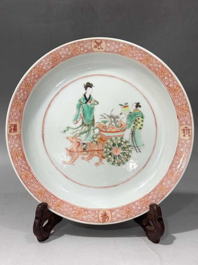A Exquisite Wucai Figure Pattern Plate: A Exquisite Wucai Figure Pattern Plate,Qing Dynasty, China,Kangxi Six-character Mark,Size:20.3cm ??????,????,?????