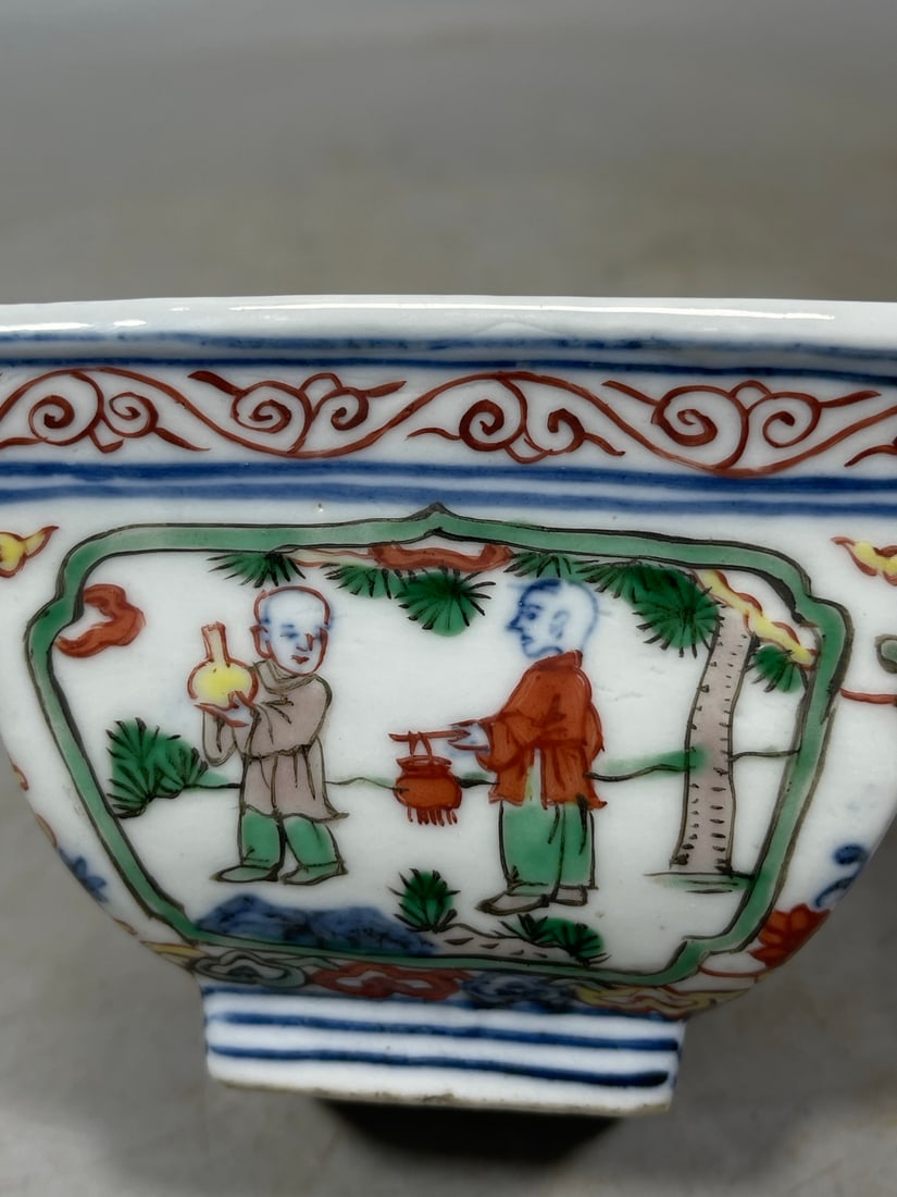 Doucai Figures Pattern Bowl - 7