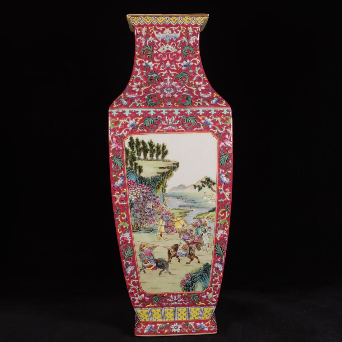 A Exquisite Ruby Red Ground Famille-Rose Figures Pattern Vase: A Exquisite Ruby Red Ground Famille-Rose Figures Pattern Vase,Qing Dynasty, China,Yongzheng Six-character Mark,Size:38.8cmx14.5cmx9.8cm ??????????,????,??????