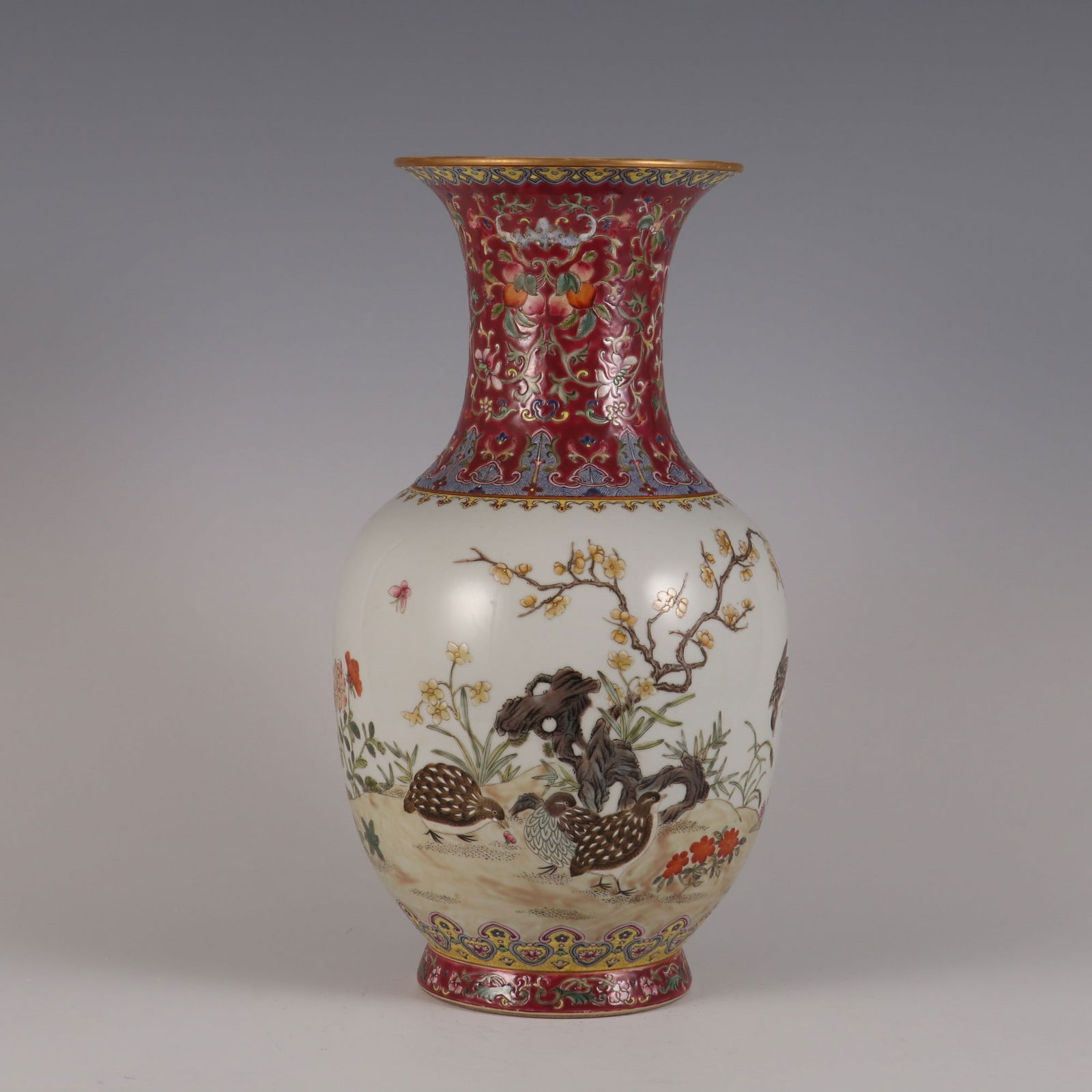 A Rare Famille Rose Flower and Bird Pattern Vase: A Rare Famille Rose Flower and Bird Pattern Vase,Qing Dynasty, China,Qianlong Six-character Mark,Size:32.6cmx17cm ??????,????,?????