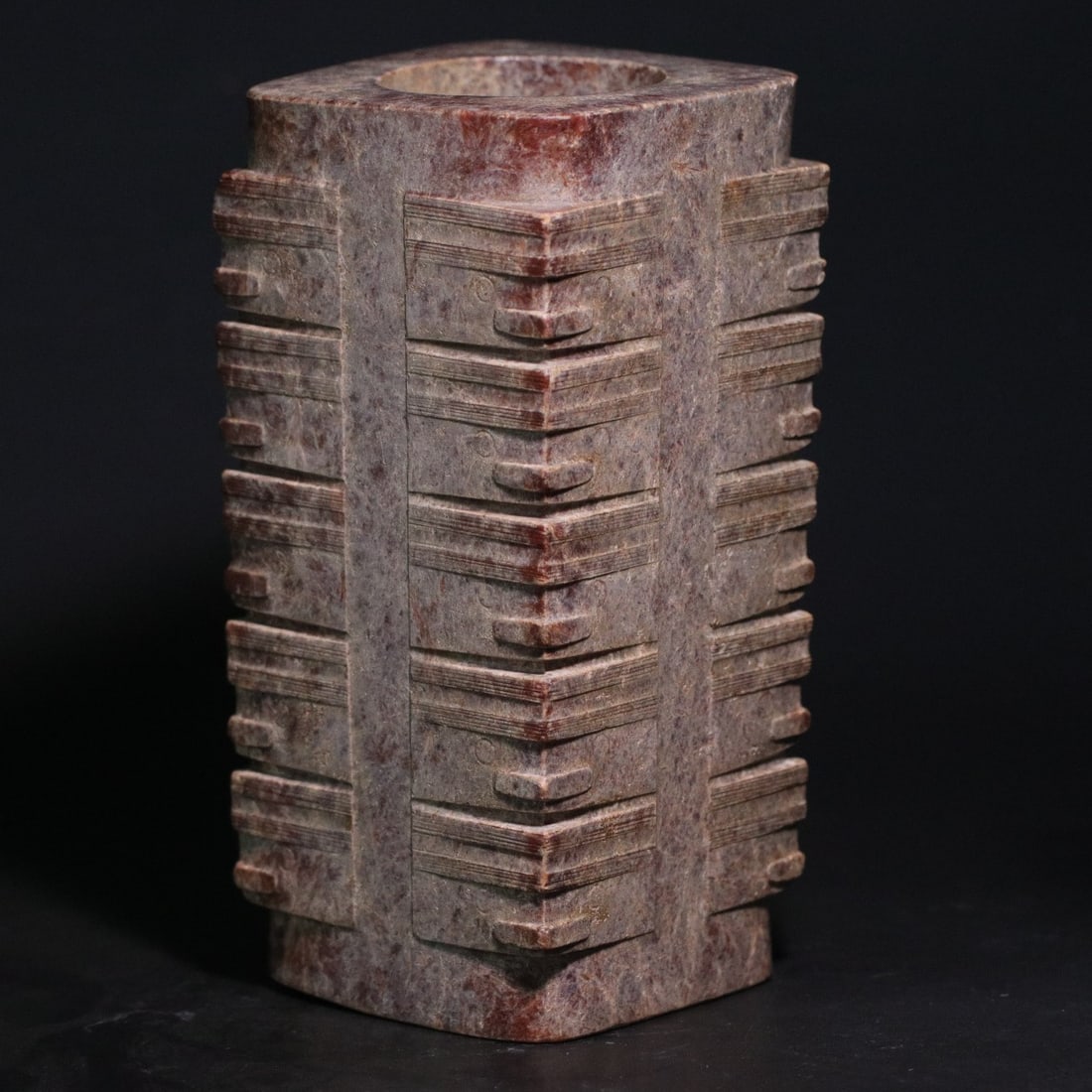 A Exquisite Gaogu Jade Ornament: A Exquisite Gaogu Jade Ornament,Ancient Time, China,Size:7.5cmx6.9cmx15.5cm,Weight:1631.5g ???????,?????