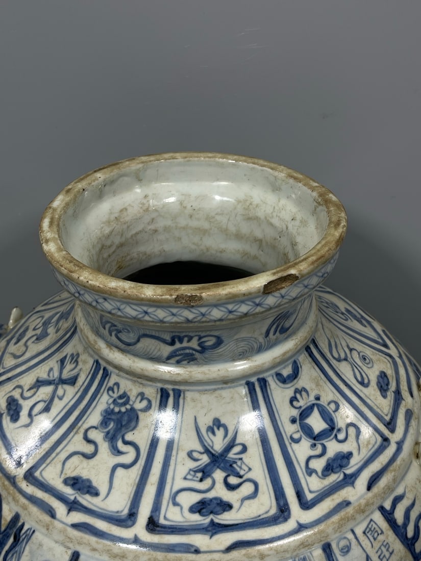 Blue and White Figures Pattern Vase - 5