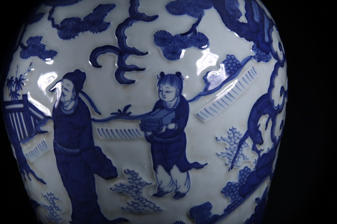 Blue and White Figures Pattern Vase - 4