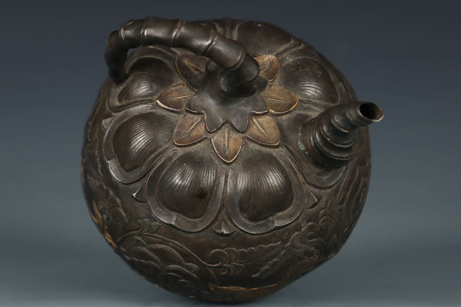 A Exquisite Silver Carved Auspicious Beast Pattern Ewer - 6