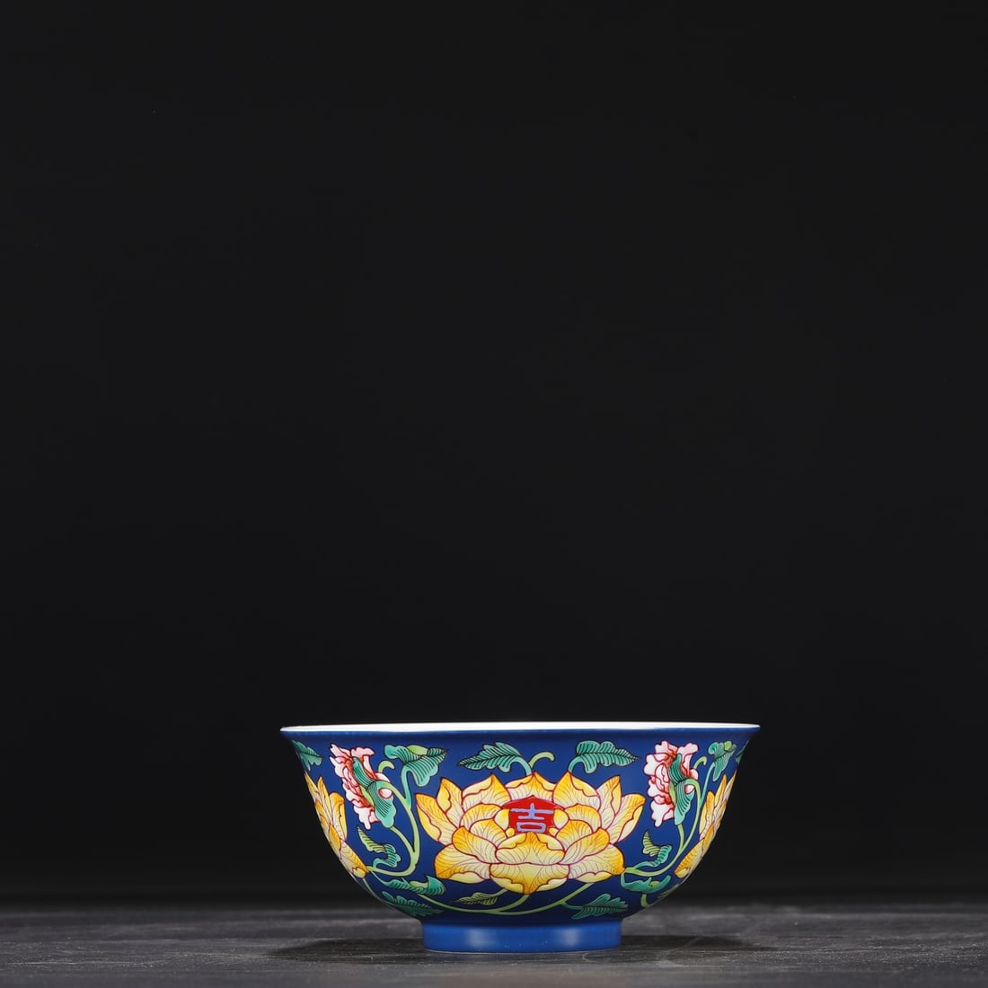 A Exquisite Enamel Flower Pattern Bowl - 2