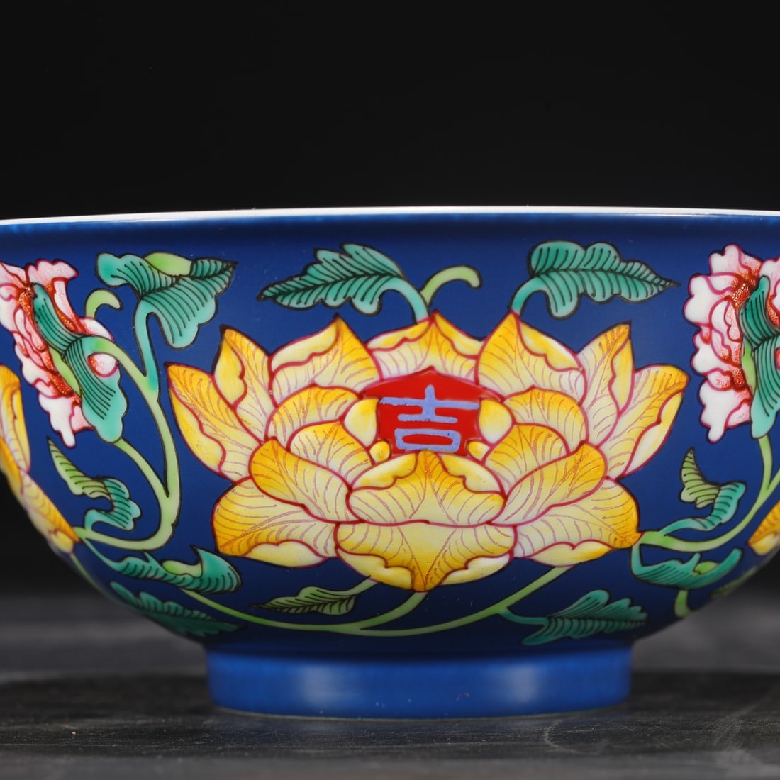 A Exquisite Enamel Flower Pattern Bowl - 3