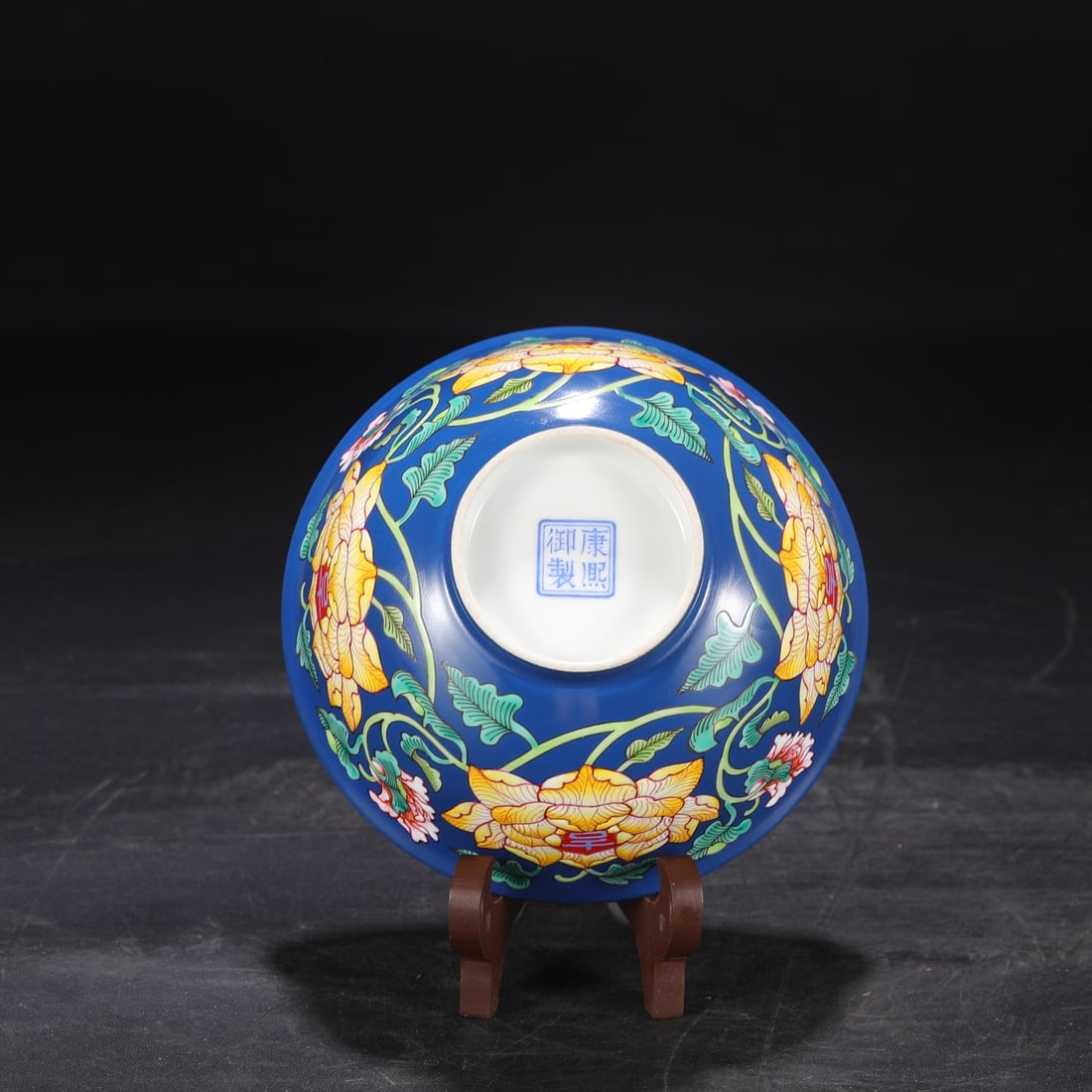 A Exquisite Enamel Flower Pattern Bowl - 8