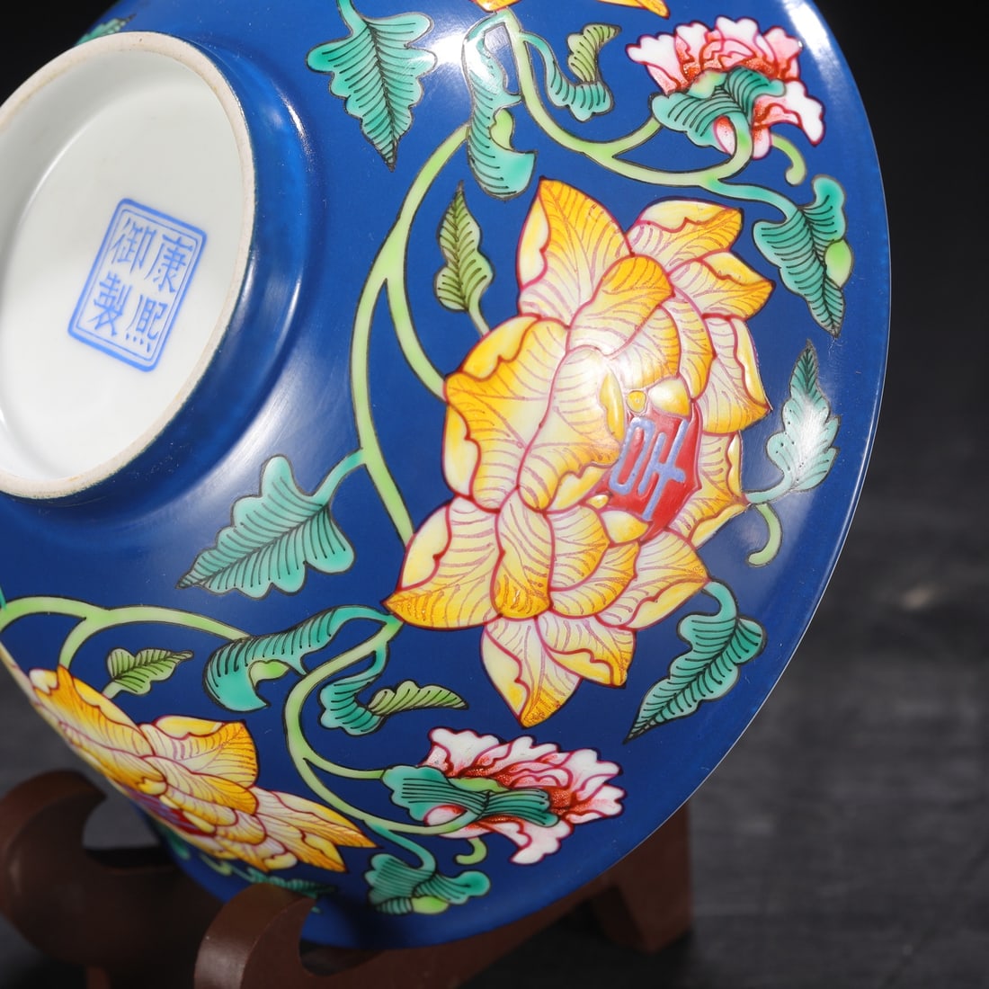 A Exquisite Enamel Flower Pattern Bowl - 9