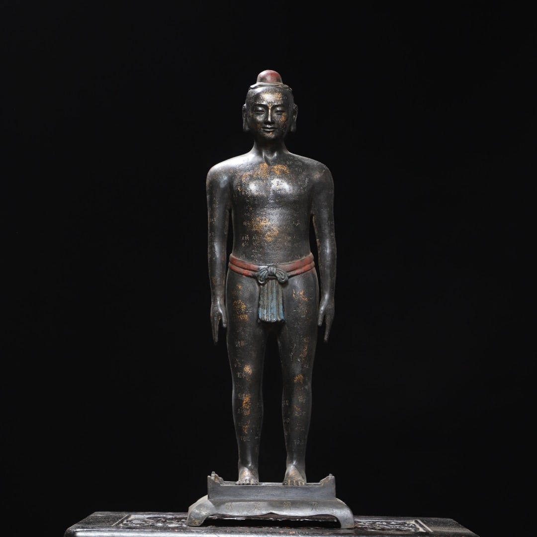 A Exquisite Gold Overlaid Bronze Figure Ornament: A Exquisite Gold Overlaid Bronze Figure Ornament,Qing Dynasty, China,Size:50x17x12cm,Weight:3050g ?????????,????