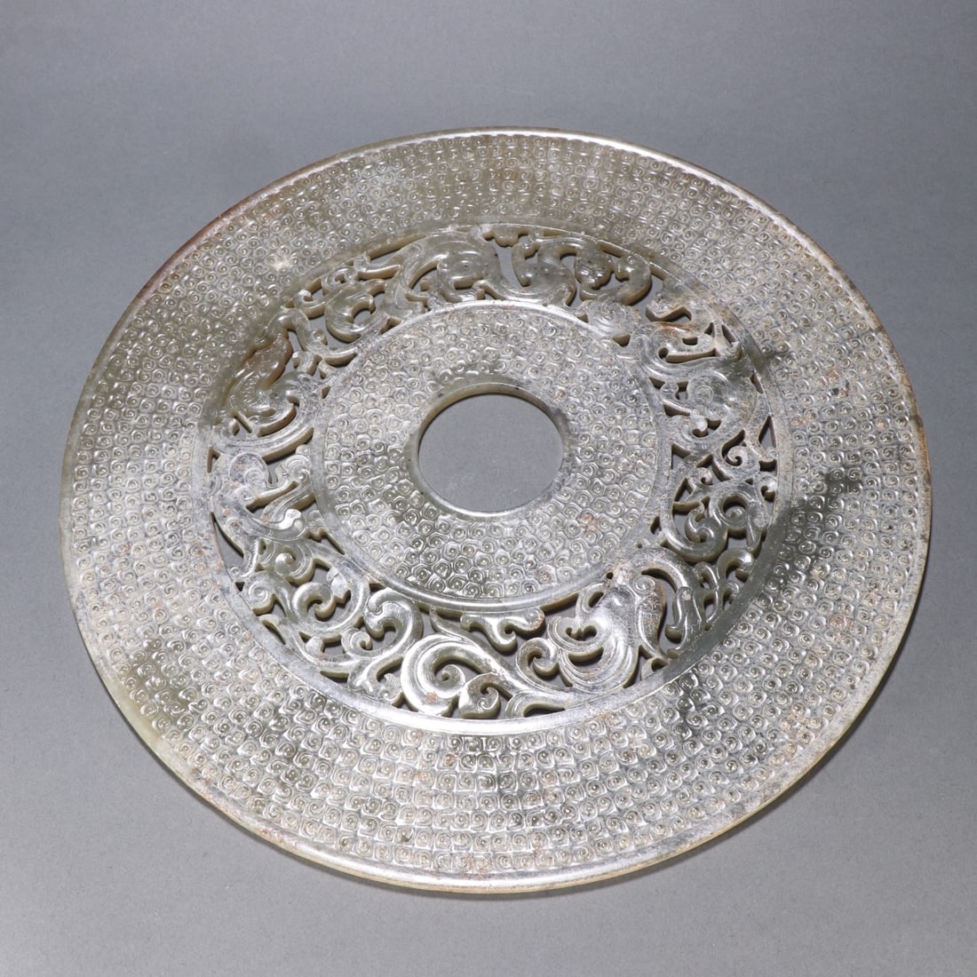 A Exquisite Gaogu Jade Dragon and Phoenix Pattern Jade Bi: A Exquisite Gaogu Jade Dragon and Phoenix Pattern Jade Bi,Han Dynasty, China,Size:30.4cm,Weight:915.9g ?????????,????