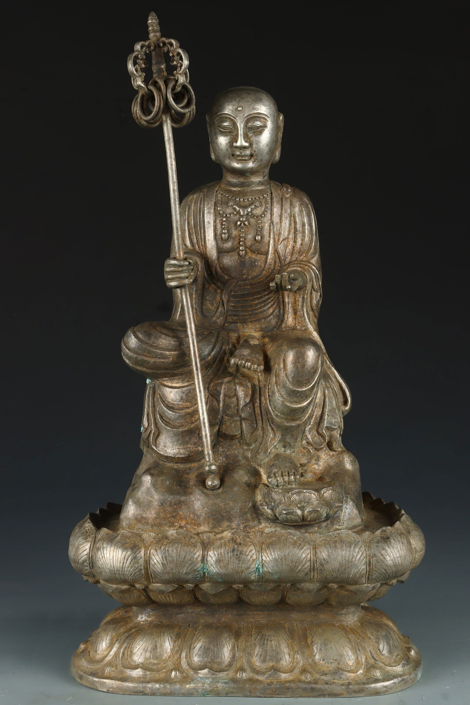 A Exquisite Bronze Carved Buddha statue Ornament (1 of 9)