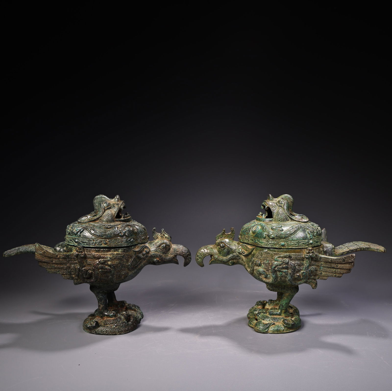 A pair of Archaic Bronze Bird Censer: A pair of Archaic Bronze Bird Censer,Han Dynasty, China,Size:19cmx25cm,Total Weight:3000g ???????????,????