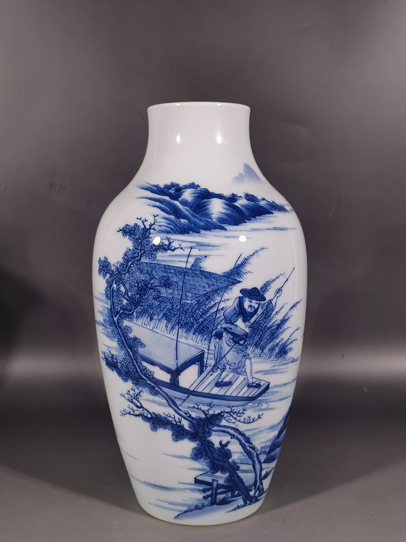 A Exquisite Blue and White Landscape and Figures Pattern Vase: A Exquisite Blue and White Landscape and Figures Pattern Vase,Qing Dynasty, China,Yongzheng Six-character Mark,Size: 29.6cmx7.4cmx15.6cm ?????????,????,??????