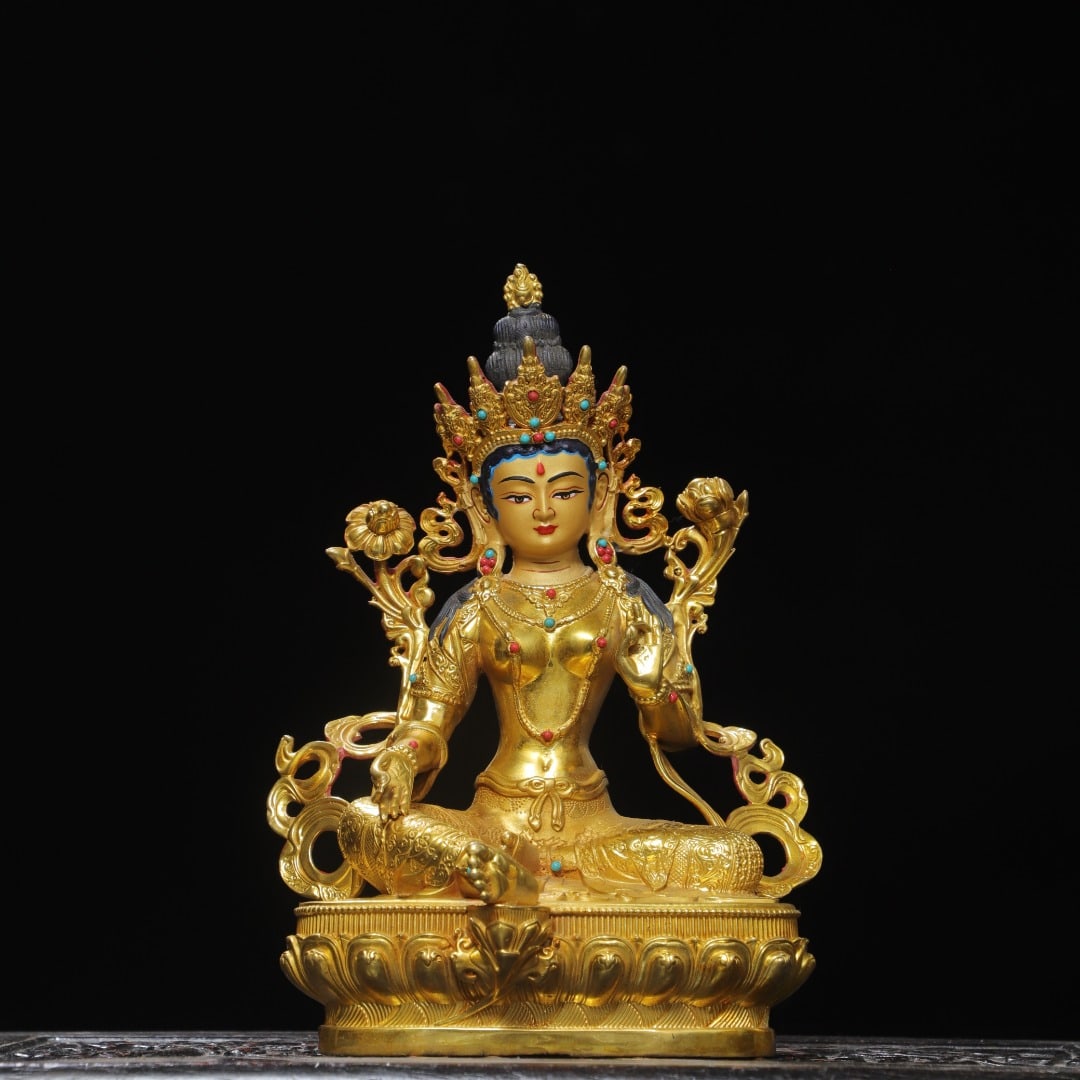A Exquisite Gilt Bronze Painted Color Statue of Tara Ornament: A Exquisite Gilt Bronze Painted Color Statue of Tara Ornament,Ming Dynasty, China,Size:23x15x10cm,Weight:1400g ???????????,????
