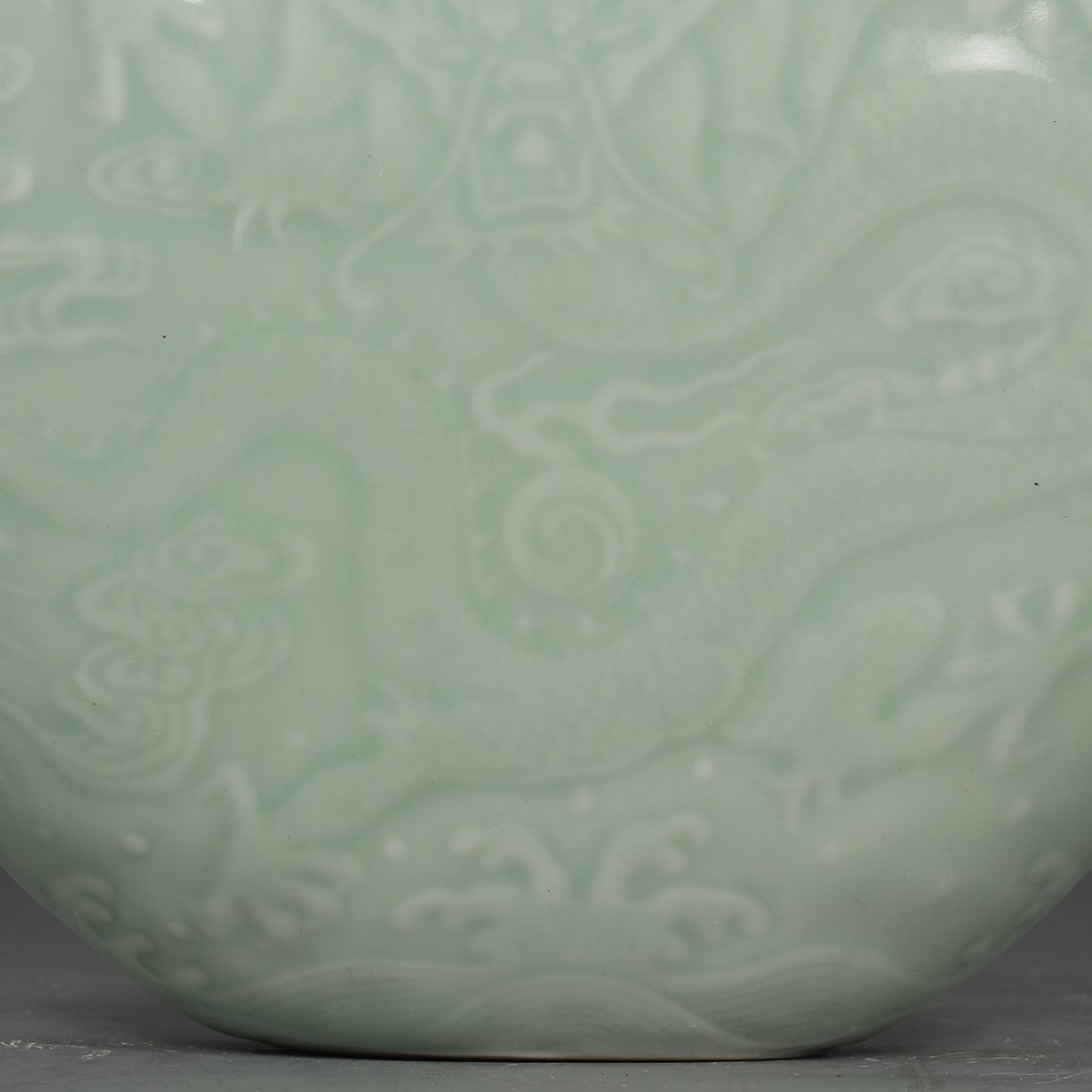 A Exquisite Celadon Glazed Dragon Pattern Vase - 4