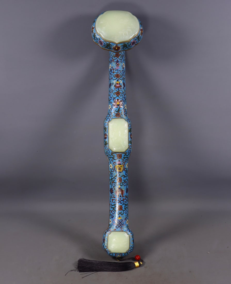 Cloisonné Hetian Jade-Inlaid Ruyi: Cloisonné Hetian Jade-Inlaid Ruyi,Qing Dynasty, China,Qianlong Six-character Mark,Size:10cmx54cmx11.5cm,Weight:1506g ????????????,????,?????