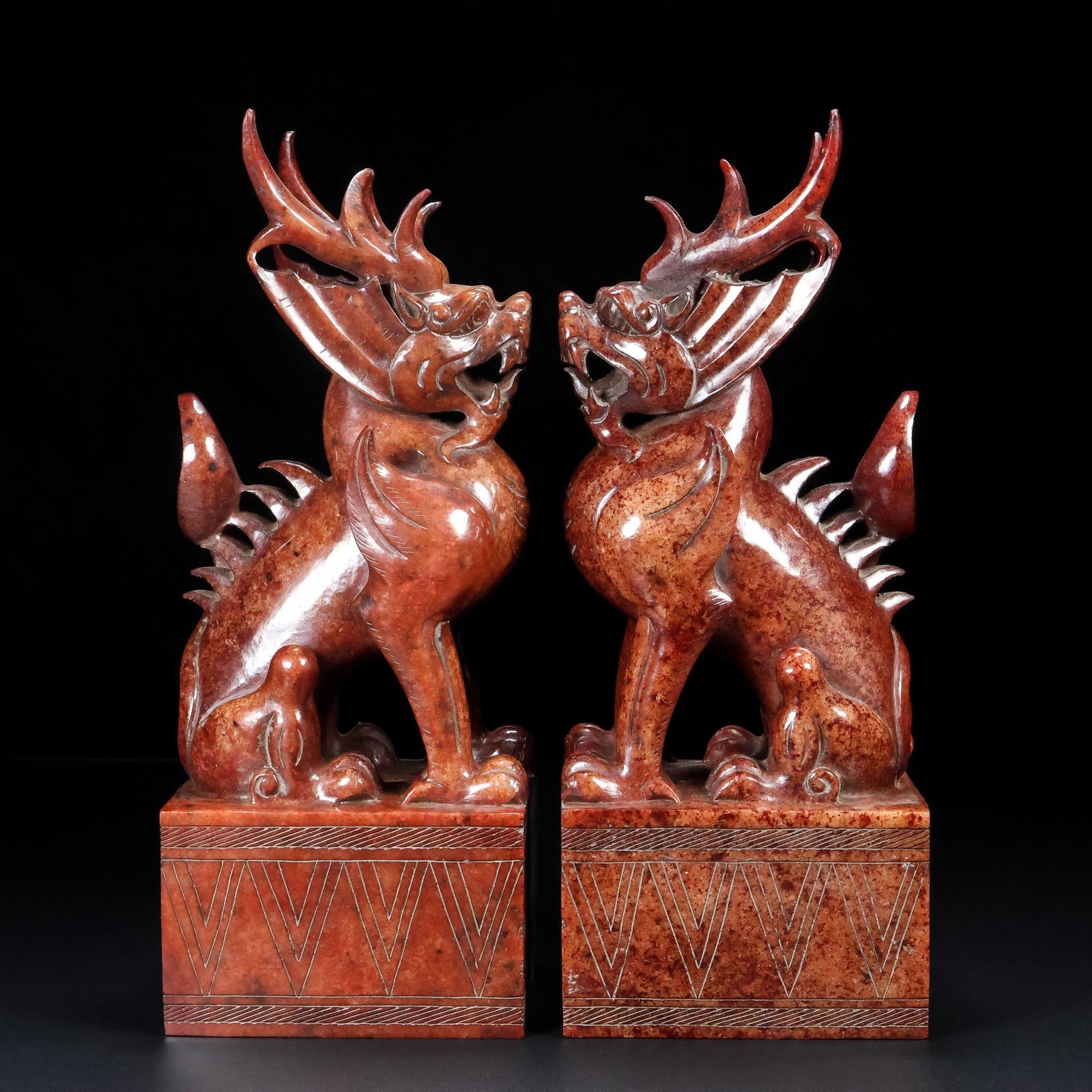 A pair of Exquisite Hotan Jade Kylin Seal: A pair of Exquisite Hotan Jade Kylin Seal,Han Dynasty, China,Size:25cmx8cmx10cm ??????????,????