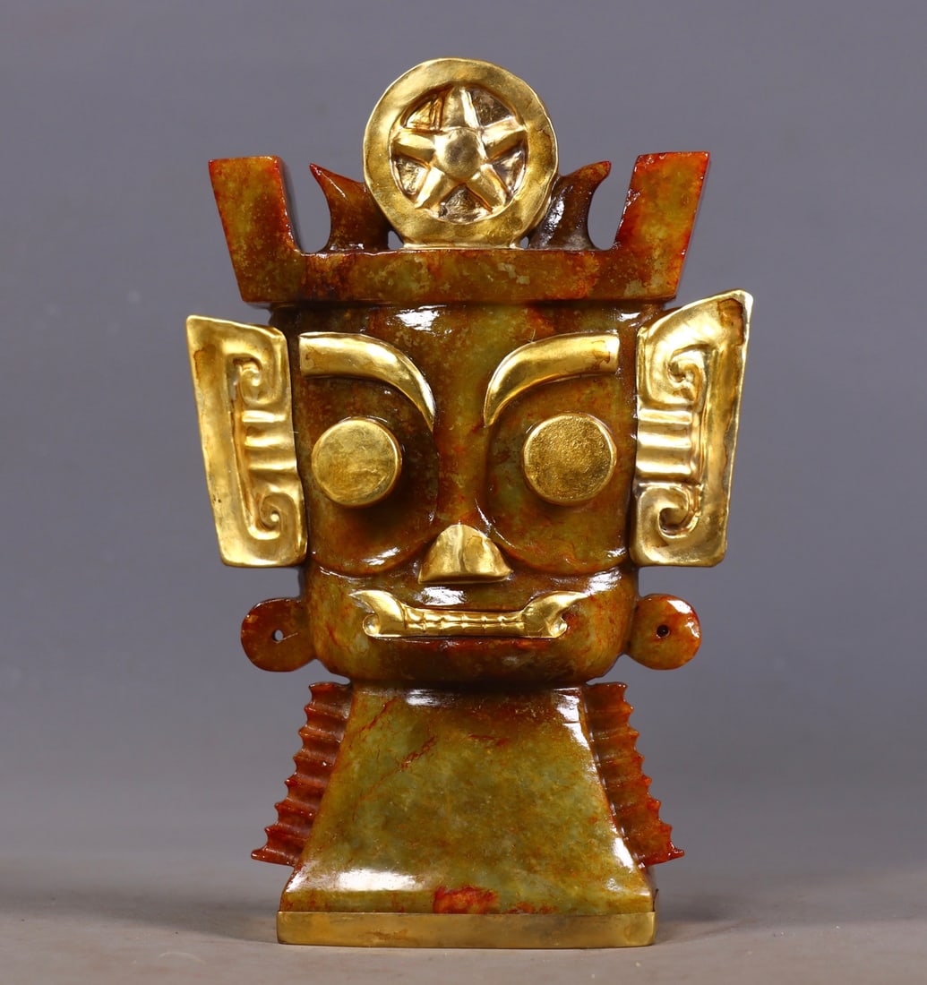 Hetian Jade Gold-Plated Mask Ornament: Hetian Jade Gold-Plated Mask Ornament,Ancient Time, China,Size:7.7inx4.9inx1.8in,Weight:1522g 和田玉包金三星堆面具人,远古&