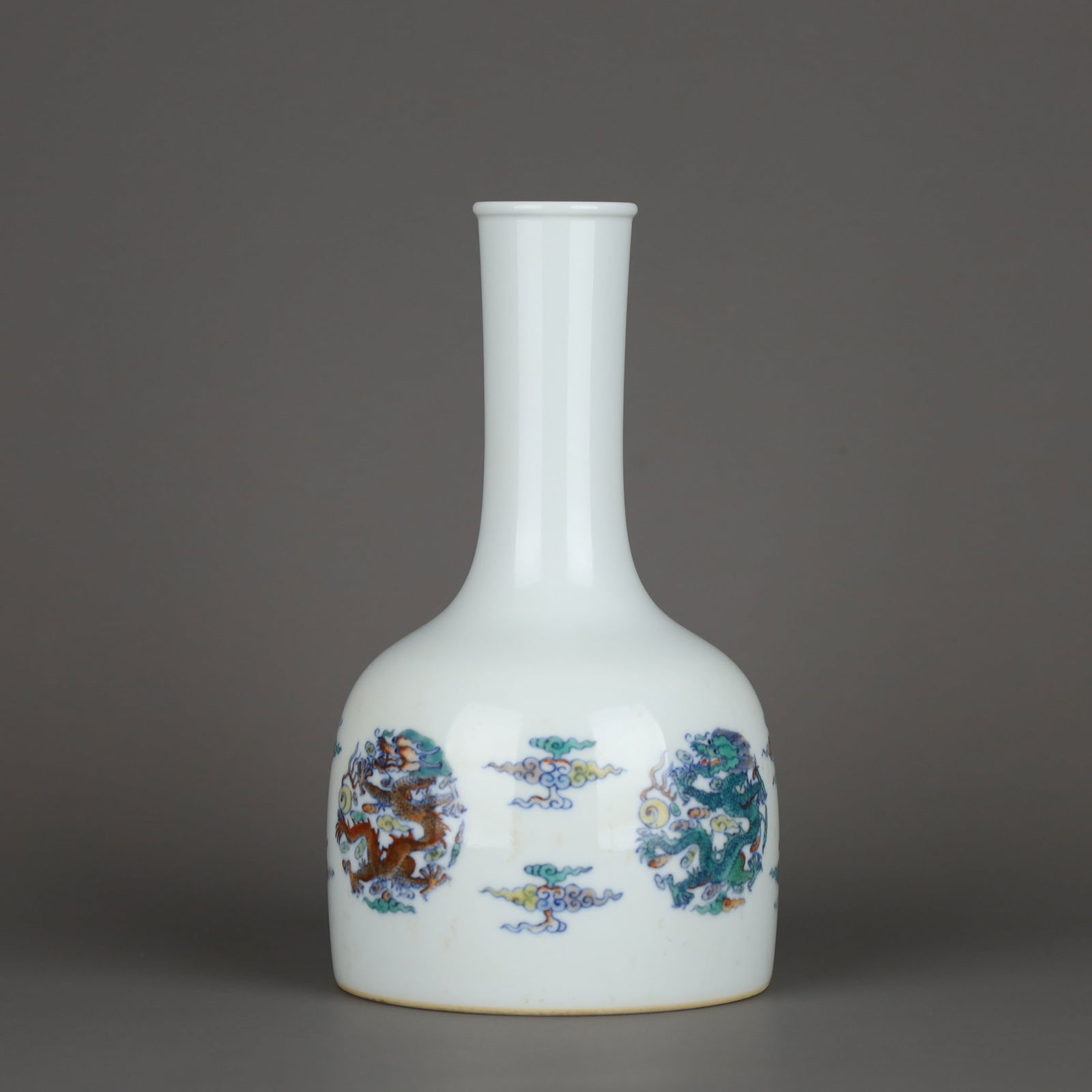 A Exquisite Doucai Dragon Pattern Vase: A Exquisite Doucai Dragon Pattern Vase,Qing Dynasty, China,Yongzheng Six-character Mark,Size:19cmx11cm ?????,????,??????