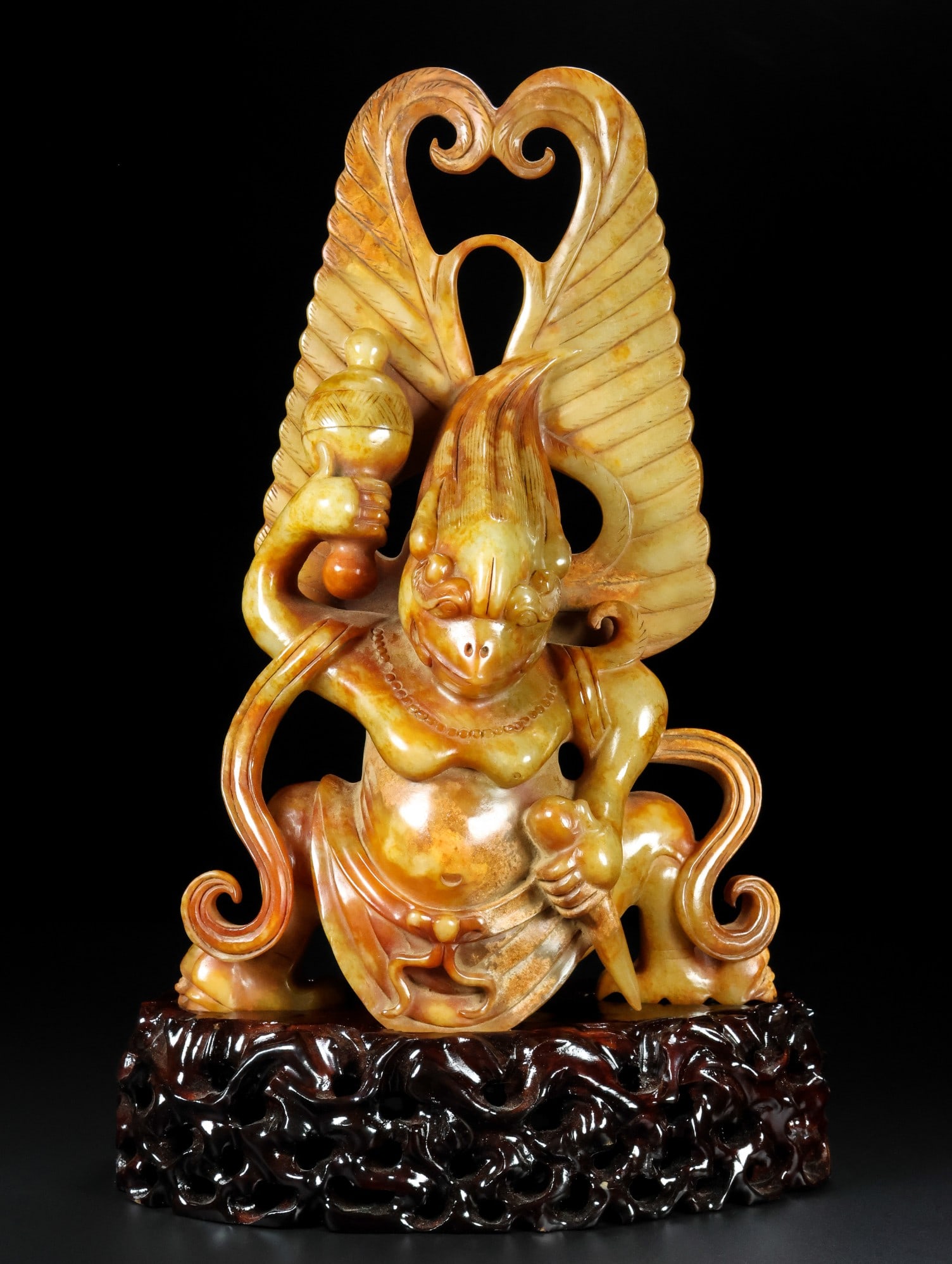 A Exquisiten Hotan Jade Bird Figures Ornament: A Exquisiten Hotan Jade Bird Figures Ornament,Han Dynasty, China ???????,????