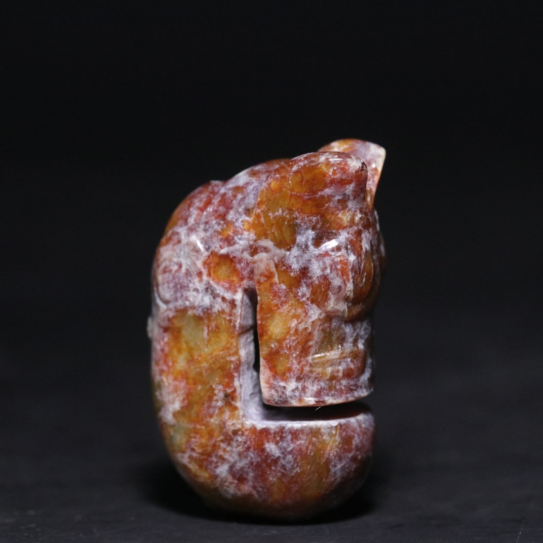 A Exquisite Gaogu Jade Dragon Pattern Ornament: A Exquisite Gaogu Jade Dragon Pattern Ornament,Ancient Time, China,Size:2.6cmx1.5cmx4.1cm,Weight:28.2g ????????,?????