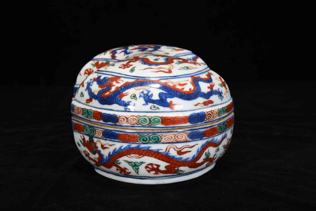 A Rare Wucai Dragon Pattern Ink Box - 3