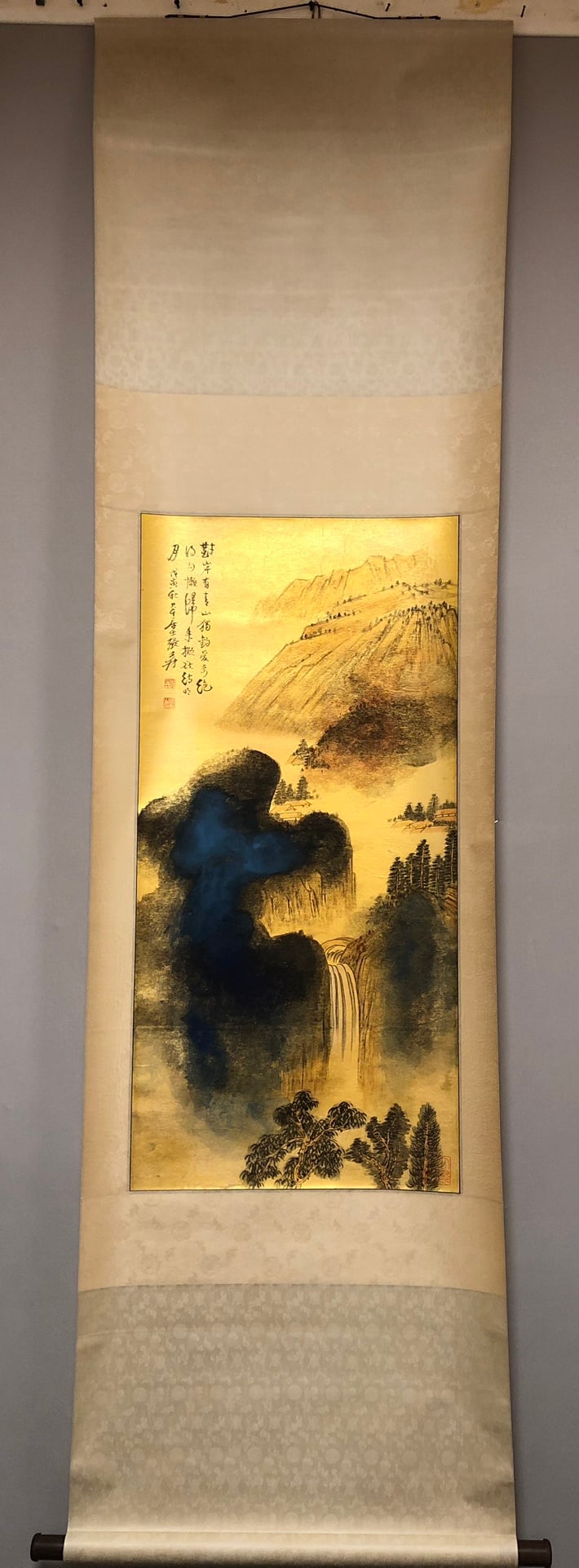 A Chinese Vertical Scroll Ink Painting of Landscape on Paper: A Chinese Vertical Scroll Ink Painting of Landscape on Paper,Modern Time of China,Zhang Daqian,Size:49cmx101cm ?????????????,???,??