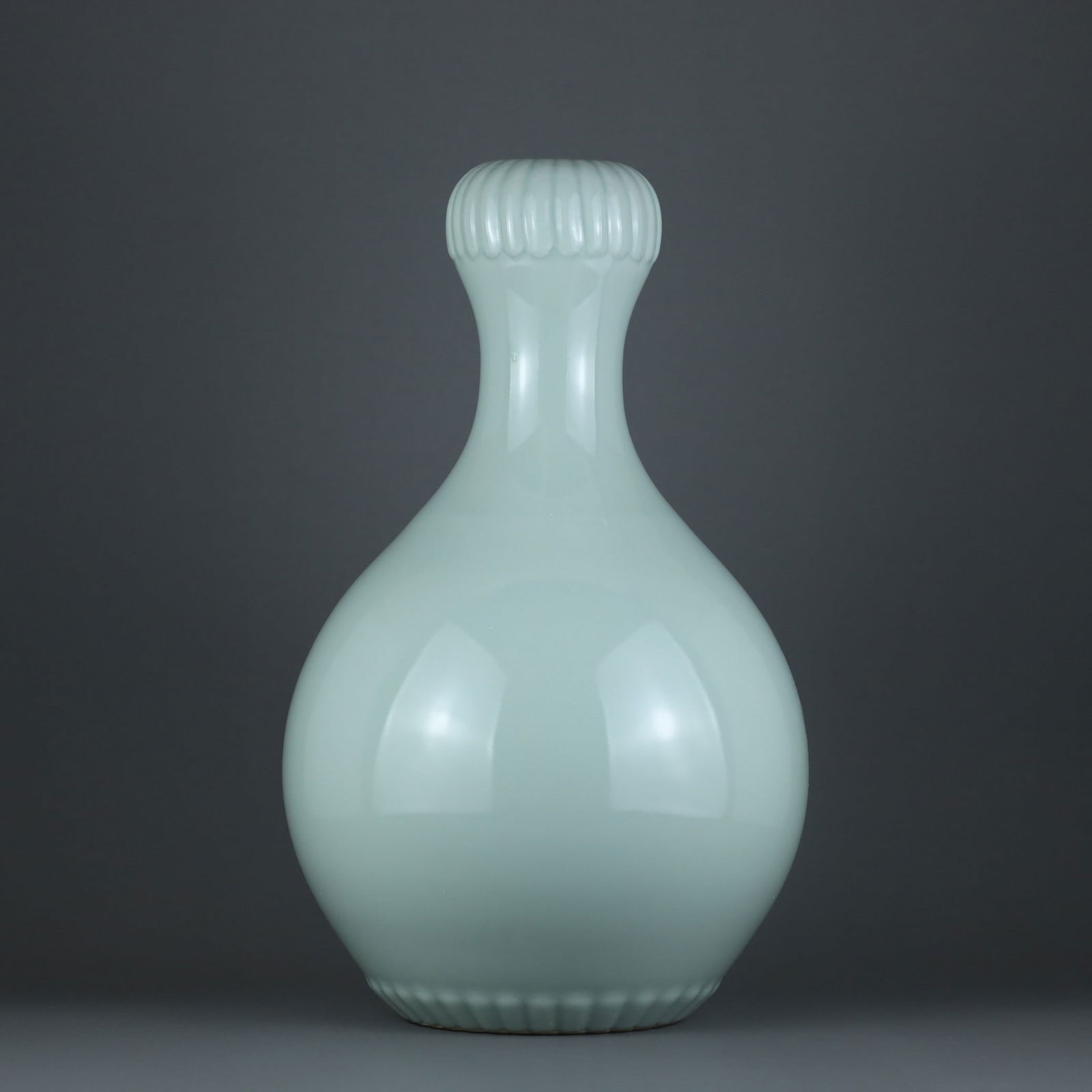 A Exquisite Sky Blue Glazed Vase: A Exquisite Sky Blue Glazed Vase,Qing Dynasty, China,Qianlong Six-character Mark,Size:40.5cmx24.8cm ?????,????,?????