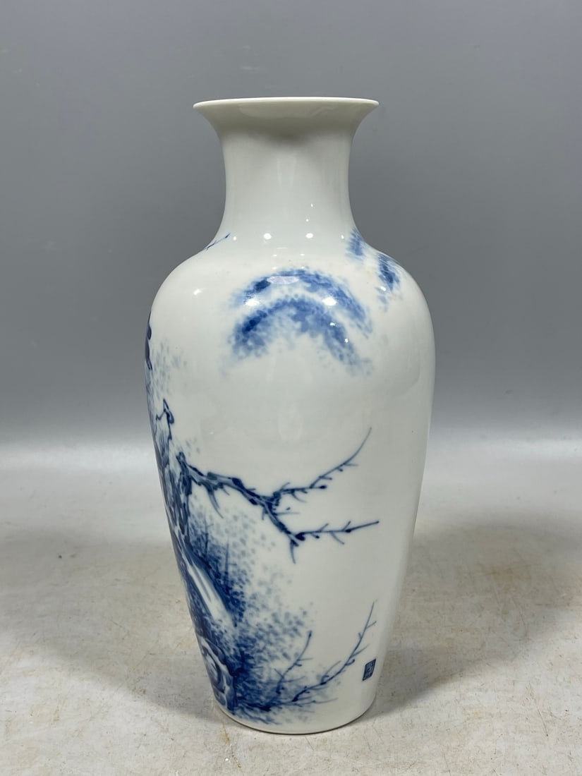 Blue and White Flower and Bird Pattern Vase - 2