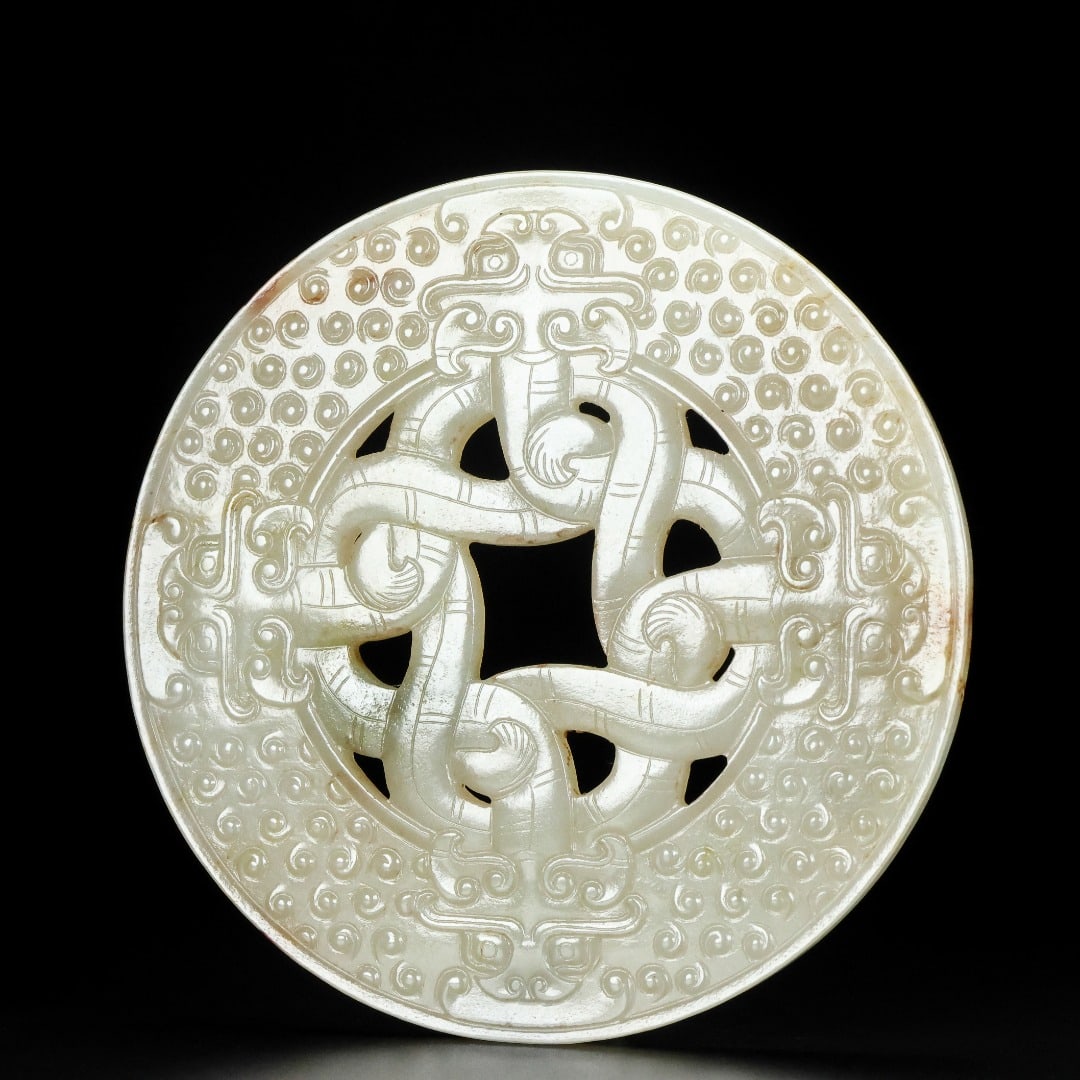 A Exquisite Hetian Jade Dragon Pattern Jade Bi: A Exquisite Hetian Jade Dragon Pattern Jade Bi ,Qing Dynasty, China,Size:9.5cmx9.5cmx0.5cm,Weight:90g ???????,????