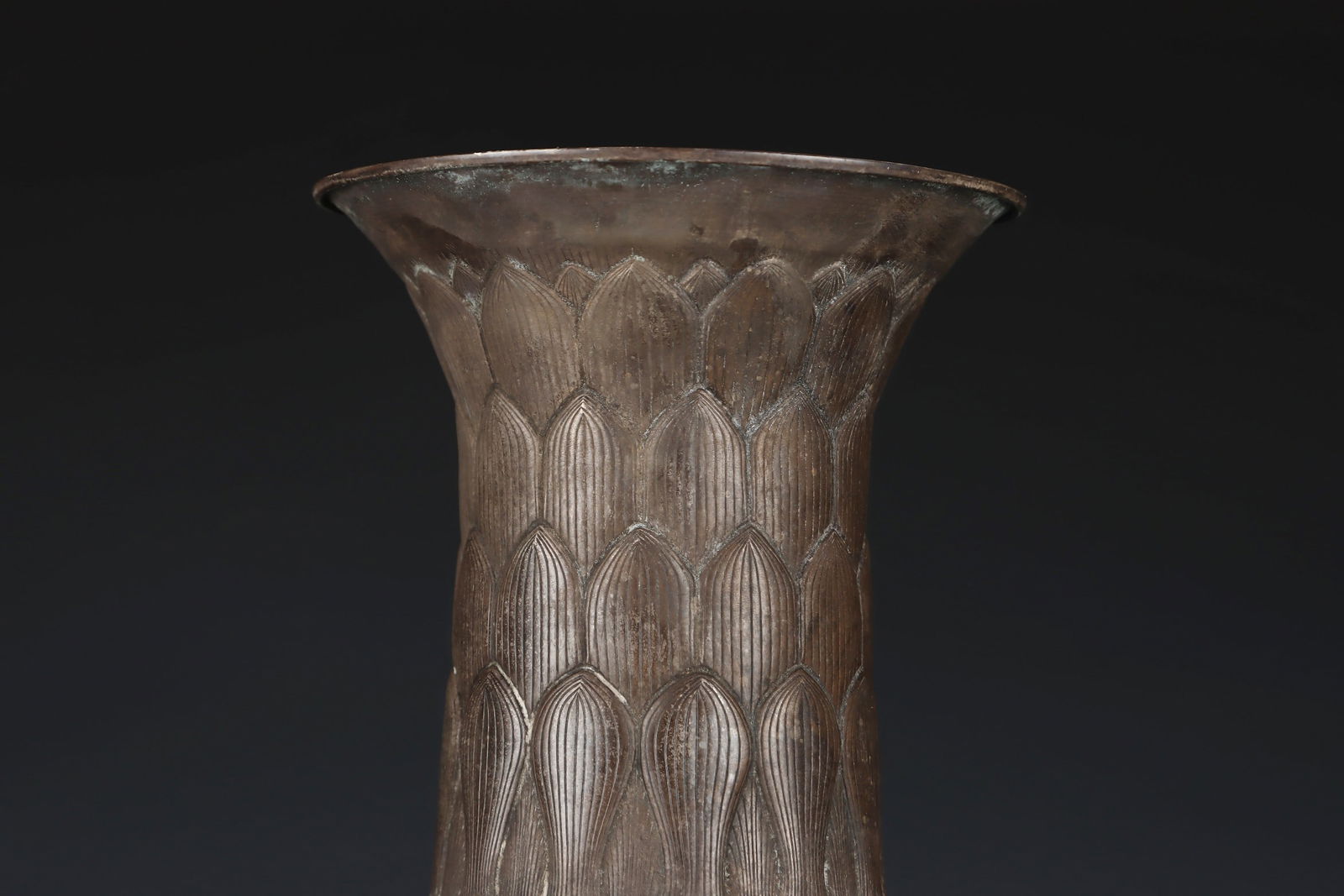 A Exquisite Gilt Silver Flower Pattern Vase - 6
