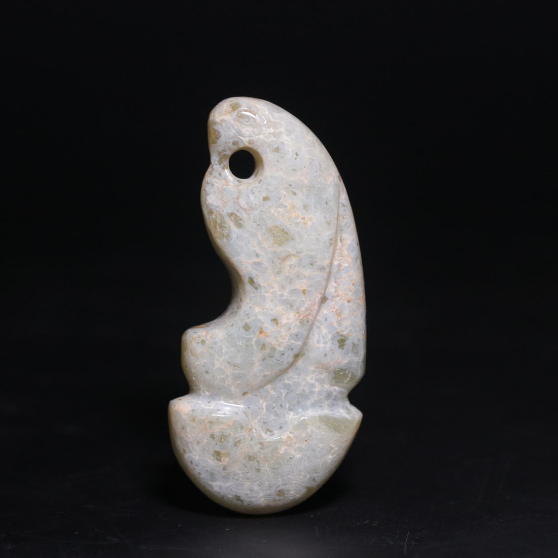 A Exquisite Gaogu Jade Eagle Pattern Ornament: A Exquisite Gaogu Jade Eagle Pattern Ornament,Ancient Time, China,Size:2.7cmx1.2cmx5.7cm,Weight:28.6g ??????,?????