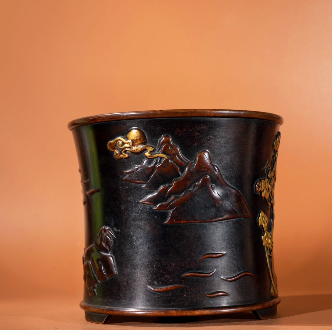 A Exquisite Gilt Bronze Landscape Pattern Brush Pot - 2