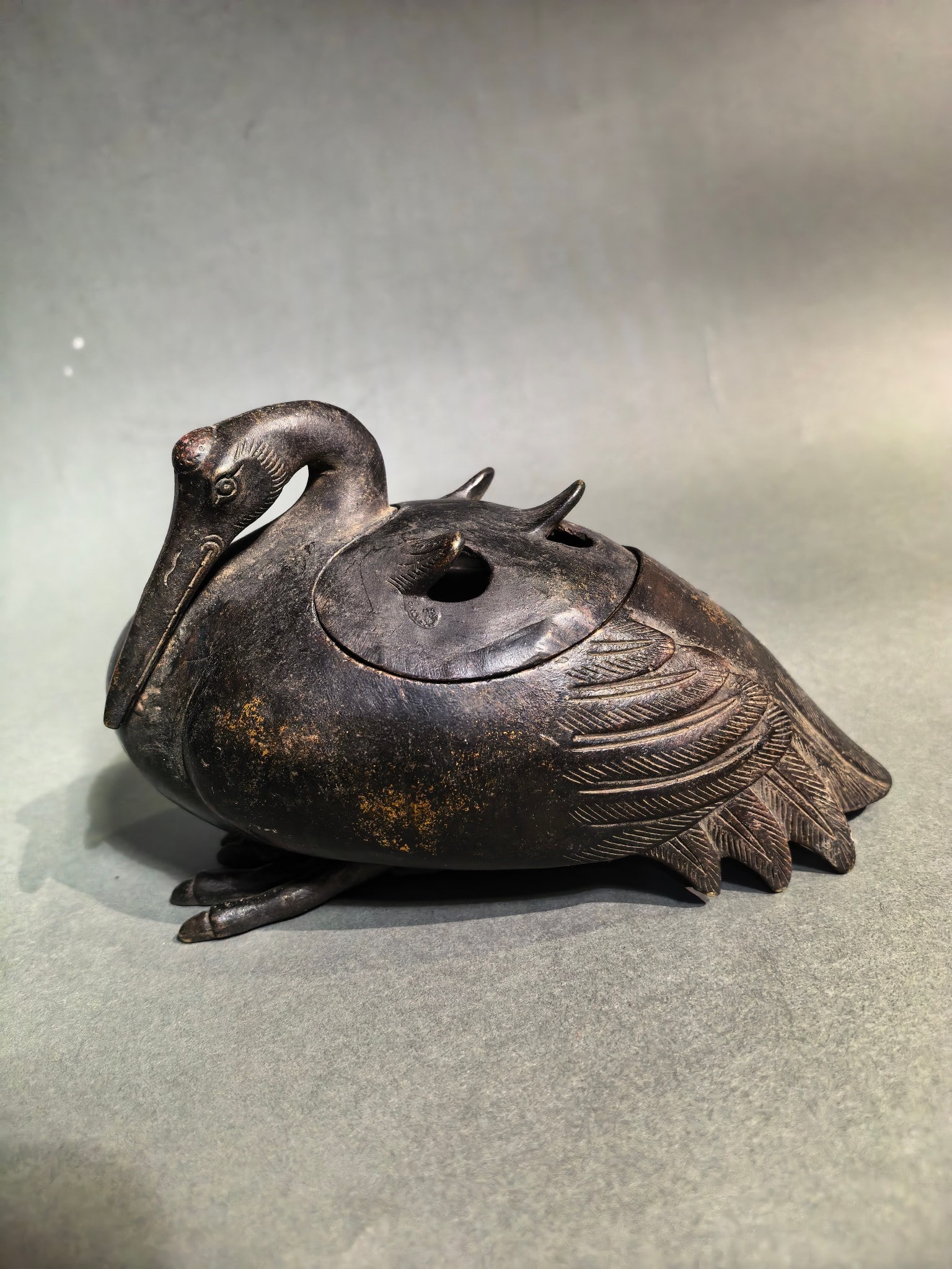 A Exquisite Bronze Crane Shaped Censer Ornament: A Exquisite Bronze Crane Shaped Censer Ornament,Qing Dynasty, China,With Mark,Size:19cmx8cmx12cm,Weight:1071g ???????,????,??