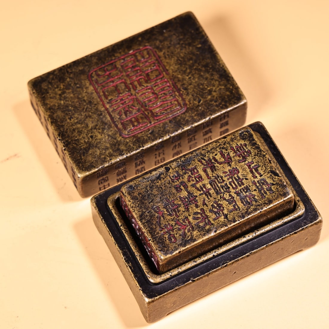 A Exquisite Bronze Carved Seal: A Exquisite Bronze Carved Seal,Qing Dynasty,China,With Mark,Size:10cmx5cm,Weight:1400g ??????,????,??