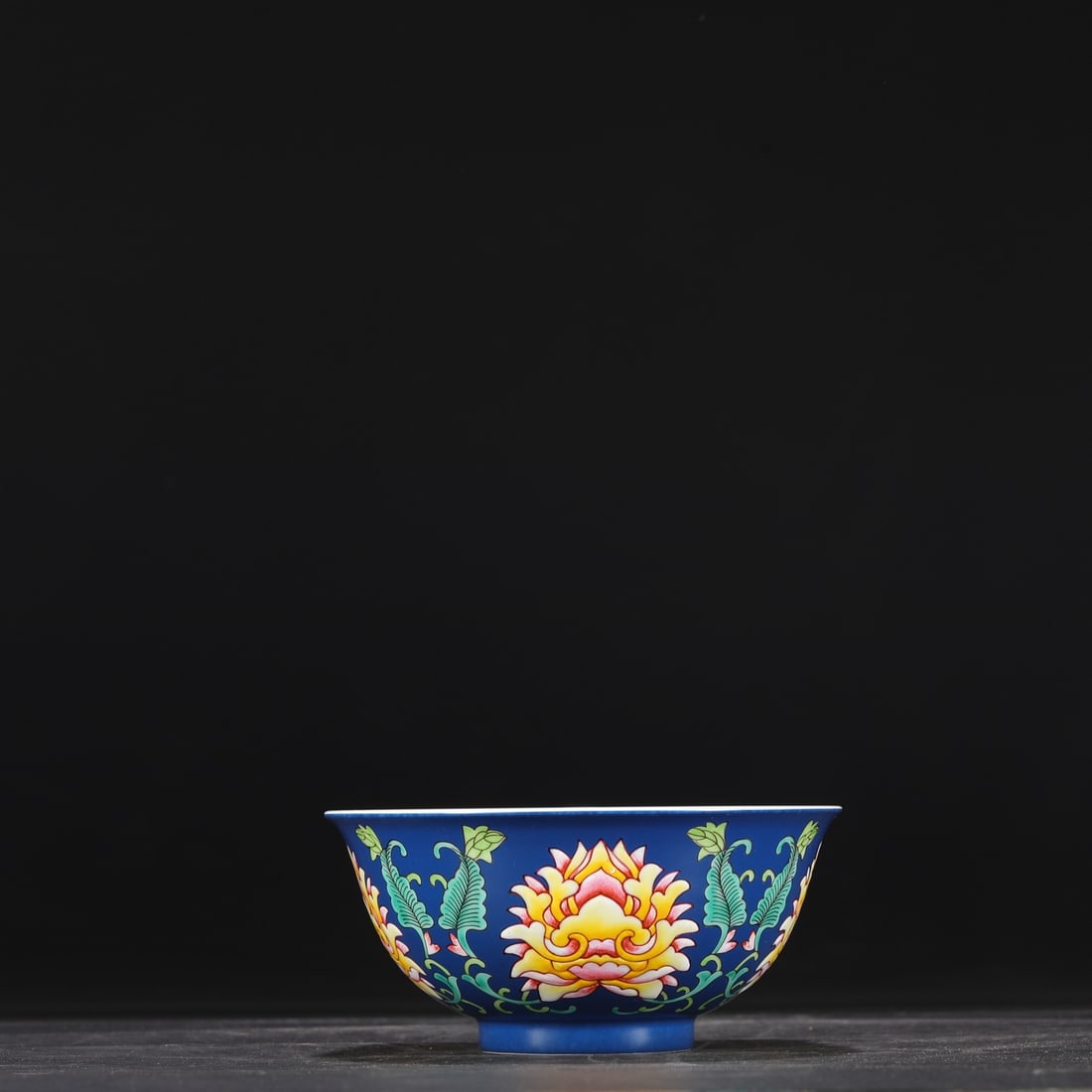 A Exquisite Enamel Flower Pattern Bowl - 2