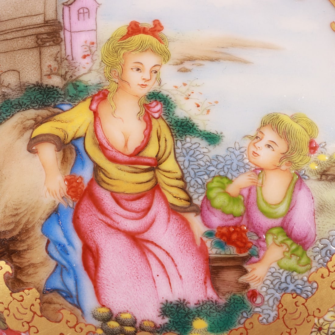 A Exquisite Enamel Iron-Red Figures Pattern Box - 7