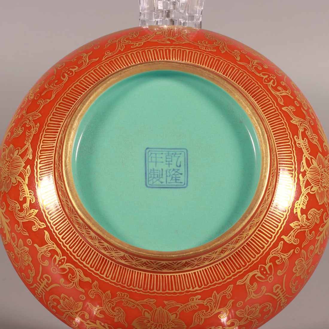 A Exquisite Enamel Iron-Red Figures Pattern Box - 9