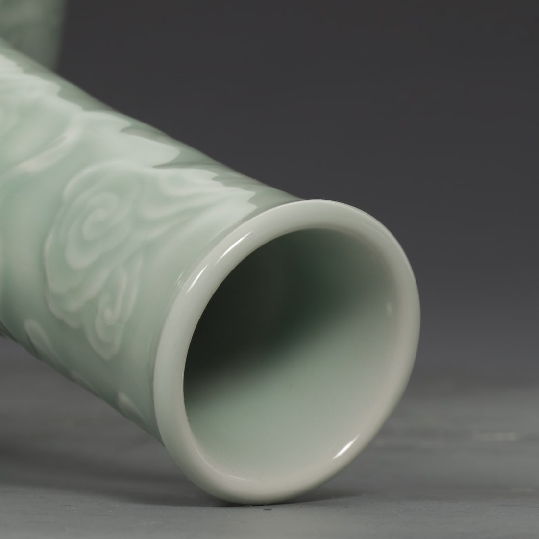 A Exquisite Celadon Glazed Dragon Pattern Vase - 7