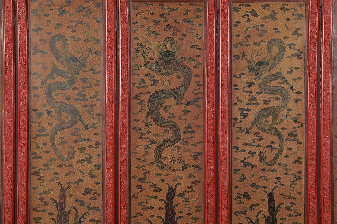 A Exquisite Red-lacquered Painted Gold Dragon Pattern Screen - 4