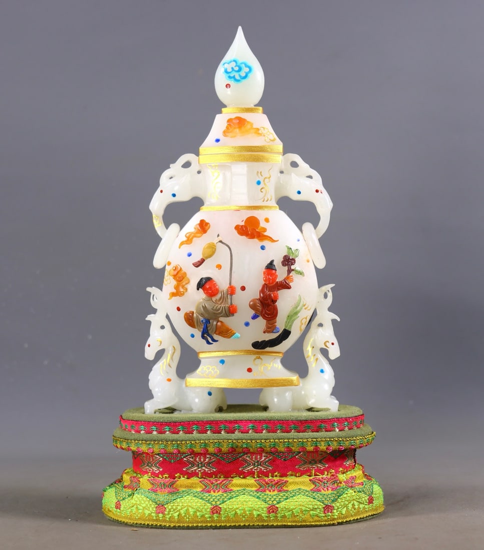 A Exquisite Hetian White Jade Eight Treasures Inlaid Deer Vase: A Exquisite Hetian White Jade Eight Treasures Inlaid Deer Vase,Qing Dynasty, China,Size:10cmx6cmx21cm, Weight:706g ???????????,????