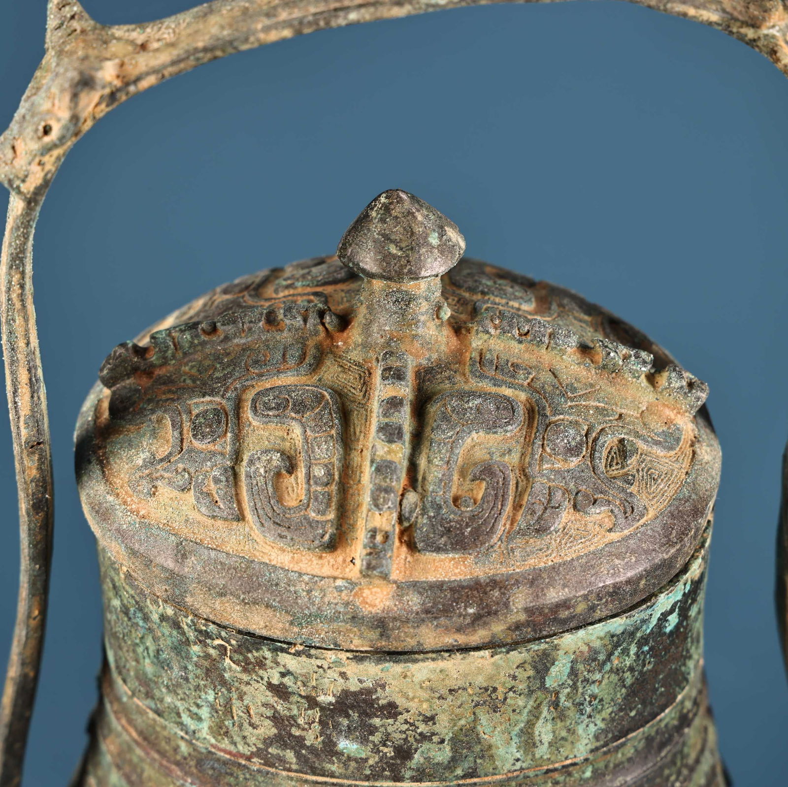 A Exquisite Bronze Handled Beam Longevity Pattern Ewer - 4
