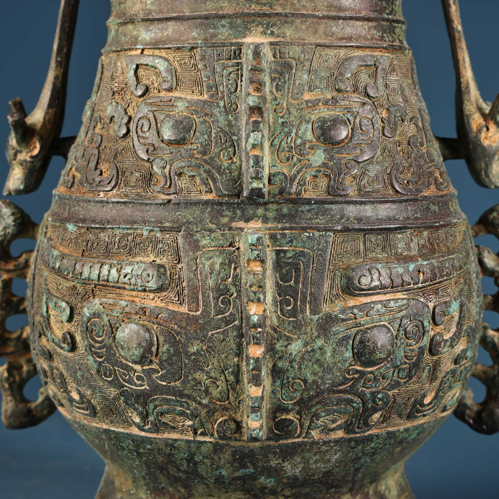 A Exquisite Bronze Handled Beam Longevity Pattern Ewer - 6