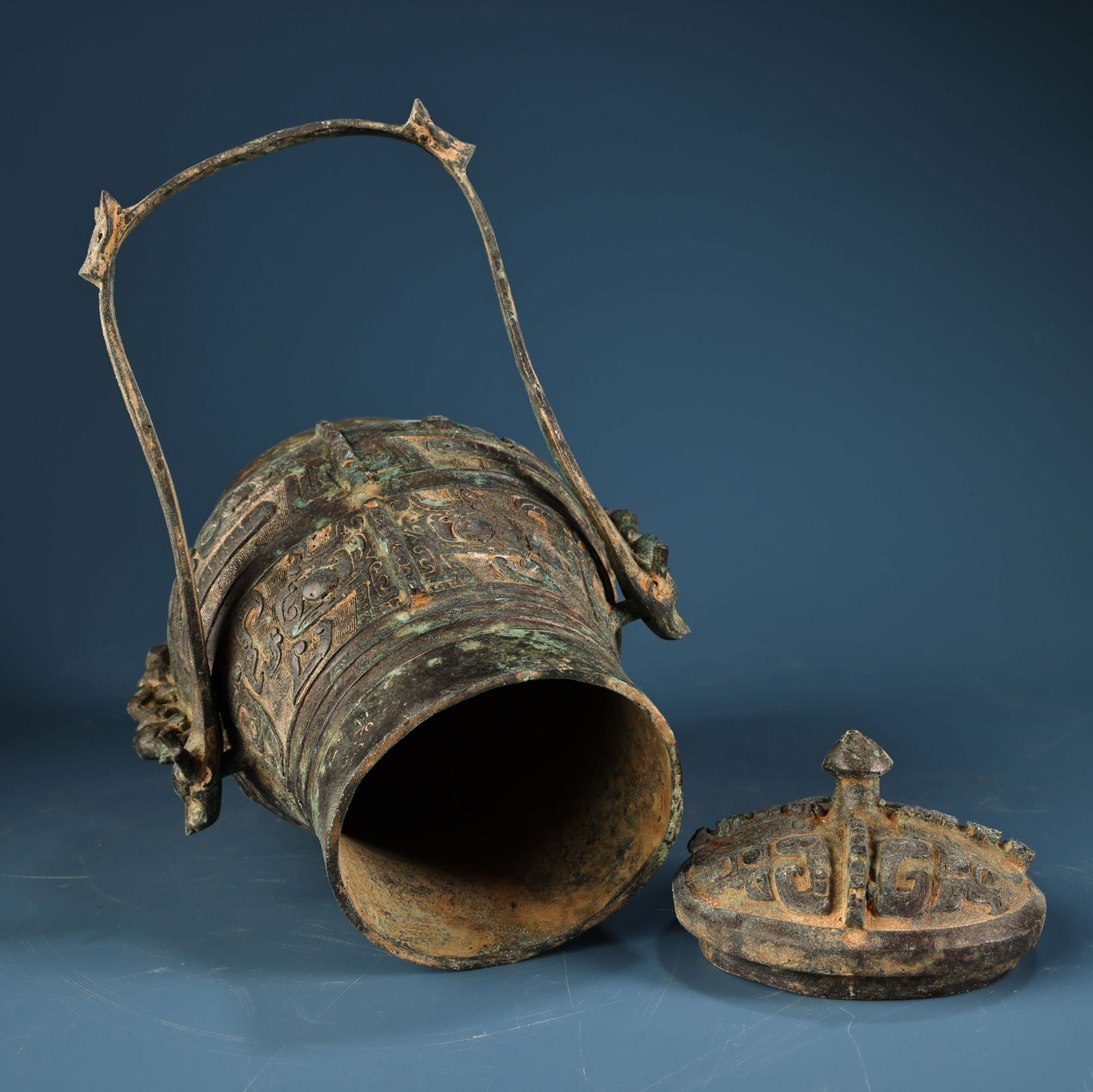 A Exquisite Bronze Handled Beam Longevity Pattern Ewer - 8