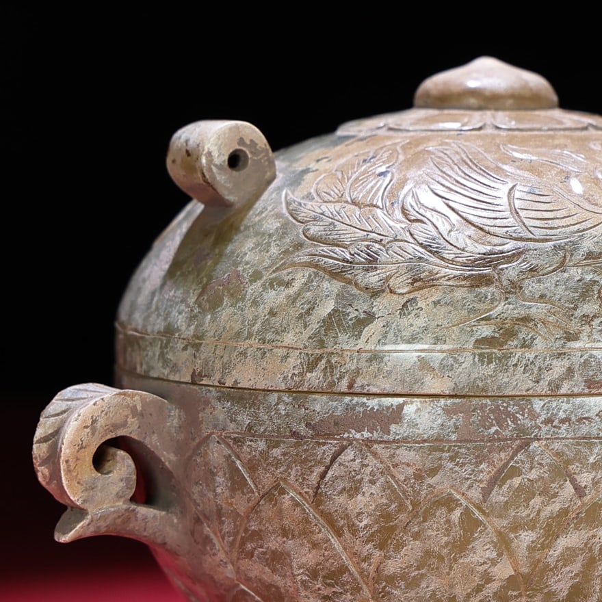 A Exquisite Hetian Jade Tiger Pattern Jar - 3